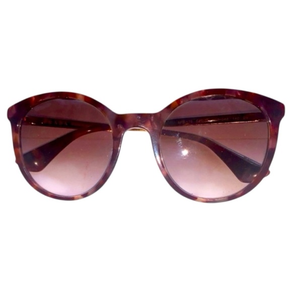 Prada Accessories - 🎉HP🎉Prada Cat-Eye Sunglasses